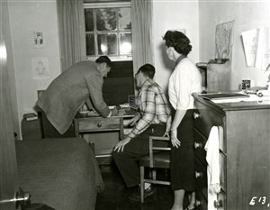 Image description is not available for 1955.017